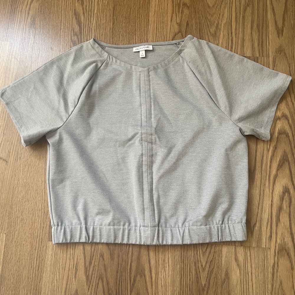 Prologue Heather Gray V-Neck Top
